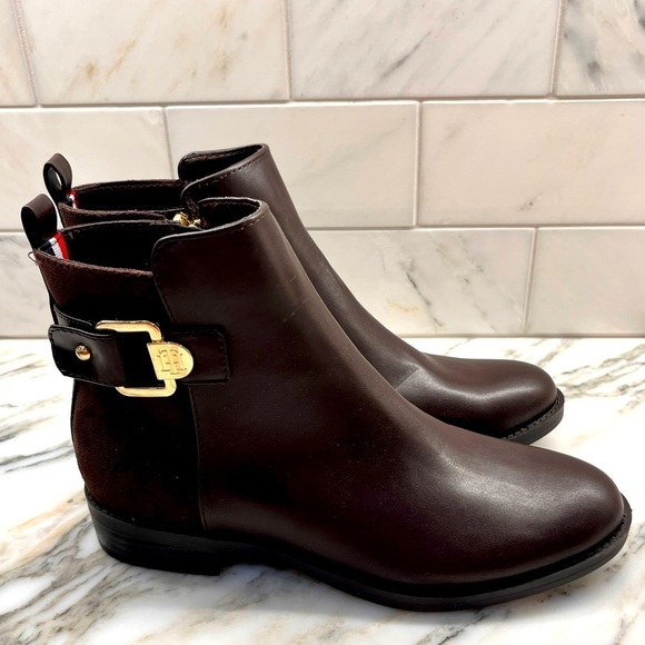 New! Tommy Hilfiger Womens Inella Faux Leather Almond Toe Booties - Picture 4 of 15